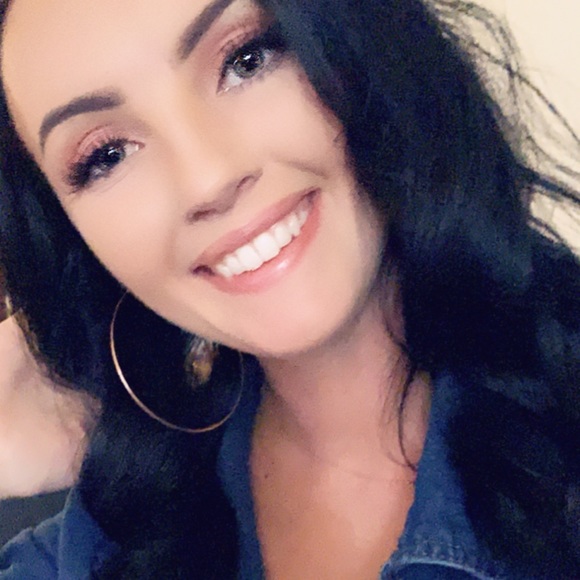 Hi! I’m Hannah 😊 - Picture 9 of 10